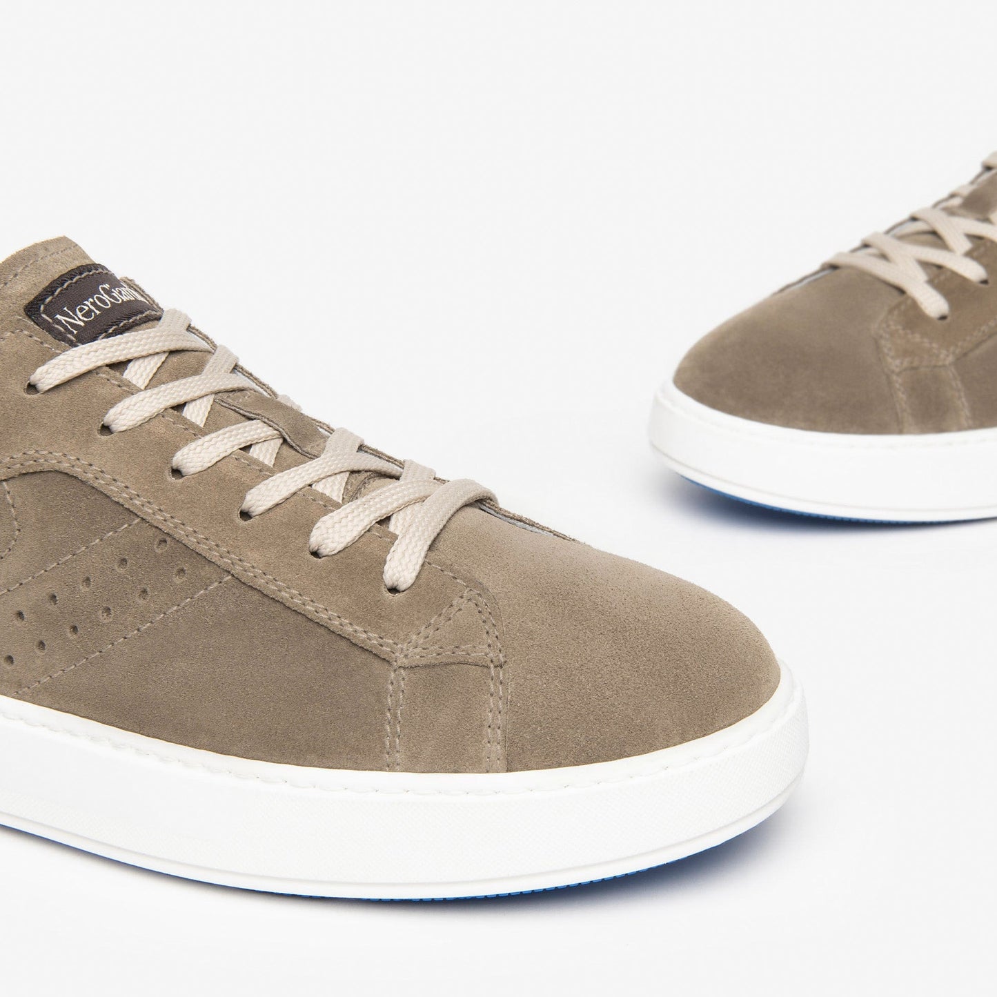 Sneakers NeroGiardini uomo pelle camoscio biscotto