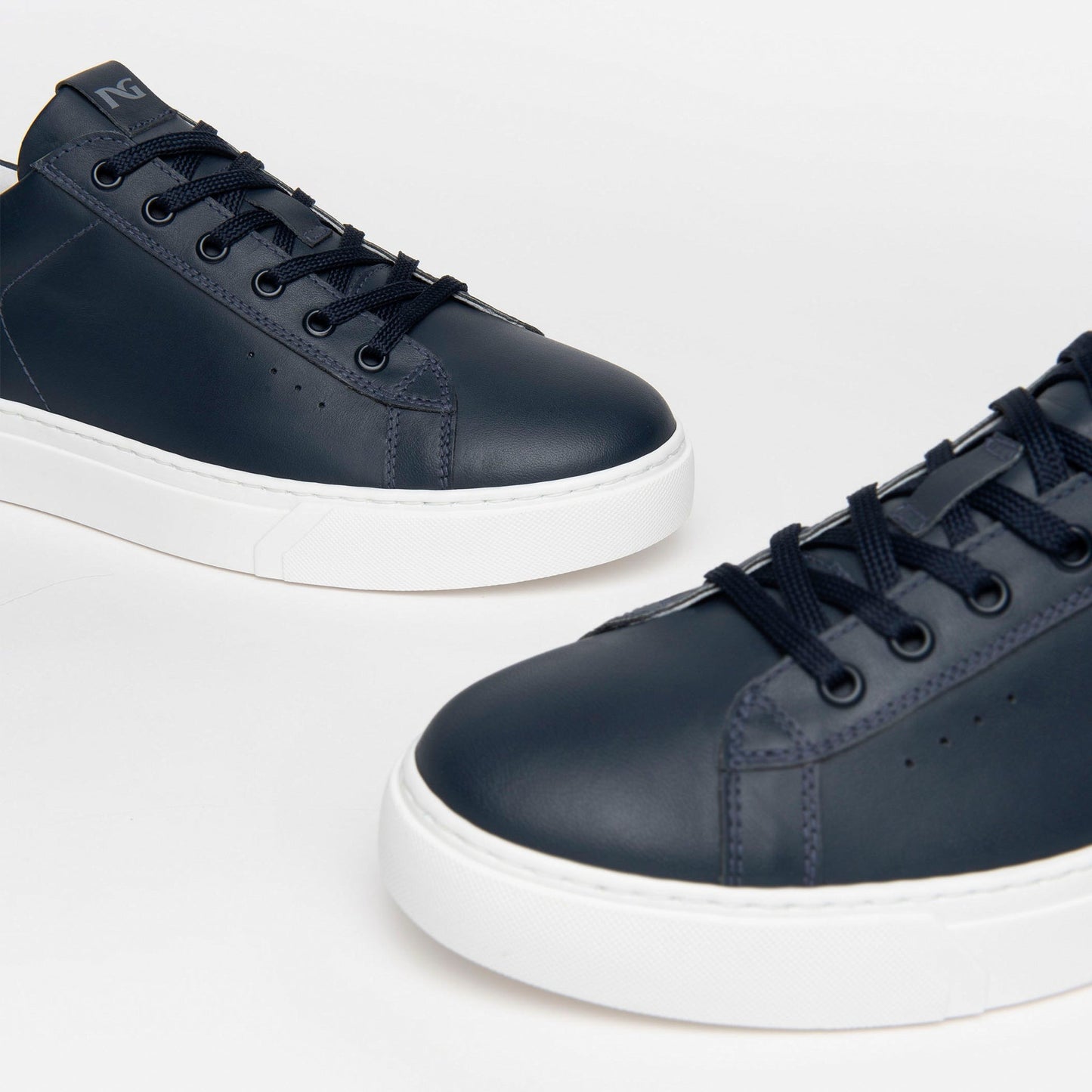 Sneakers NeroGiardini man blue leather