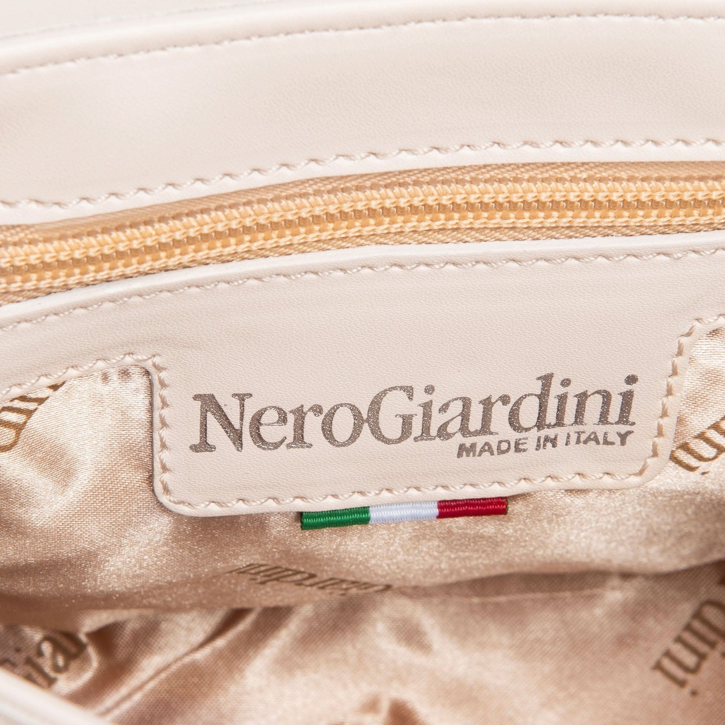 Mini bag NeroGiardini beige patent fabric