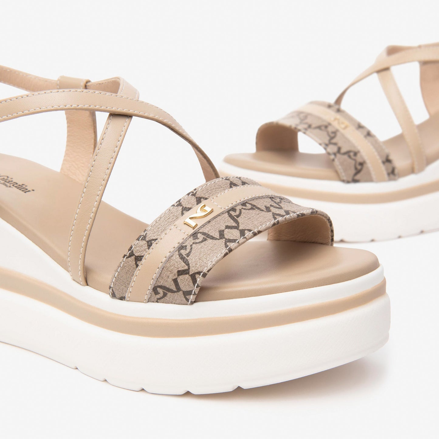 Sandali zeppa NeroGiardini donna pelle beige con trama