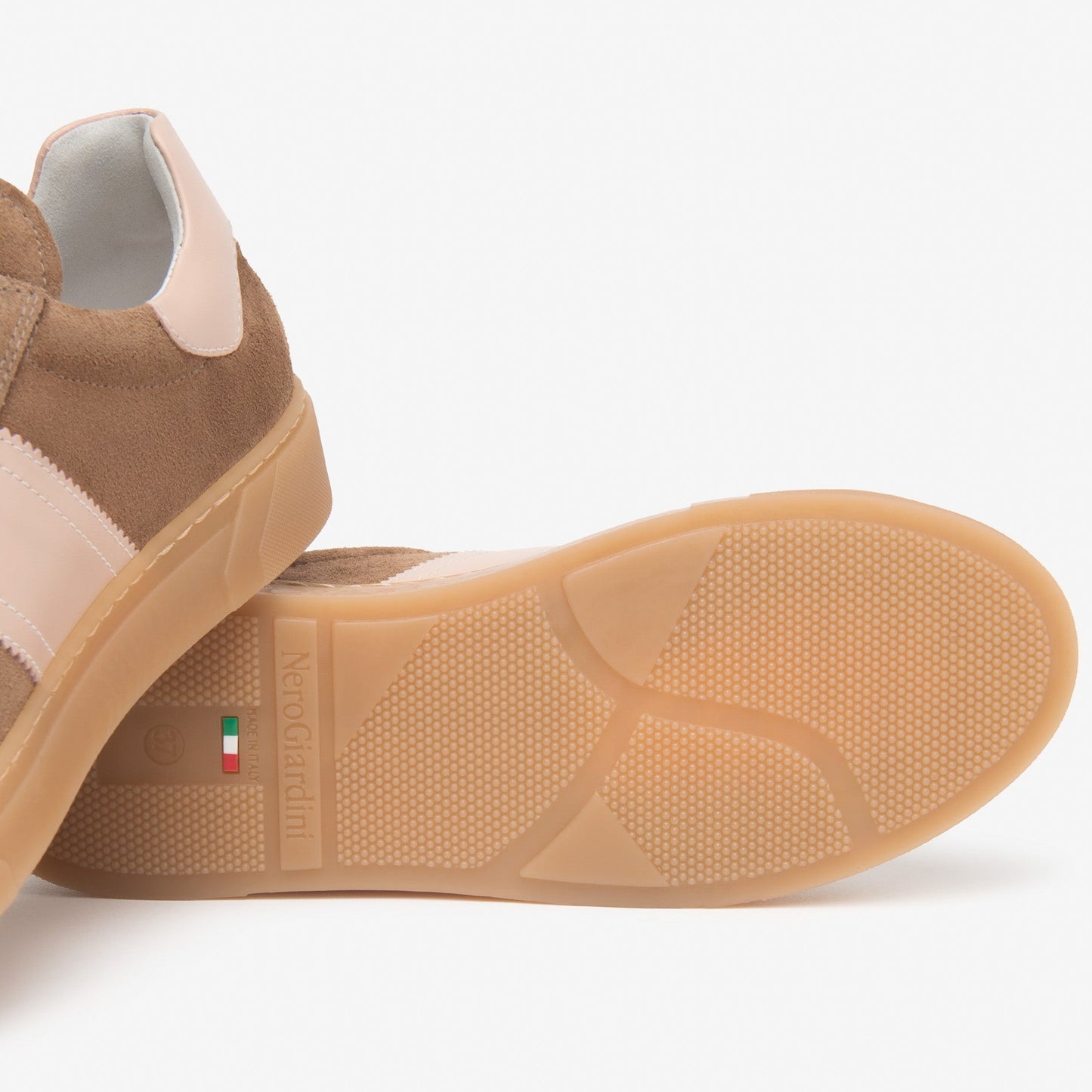 Sneakers NeroGiardini donna pelle scamosciata marrone