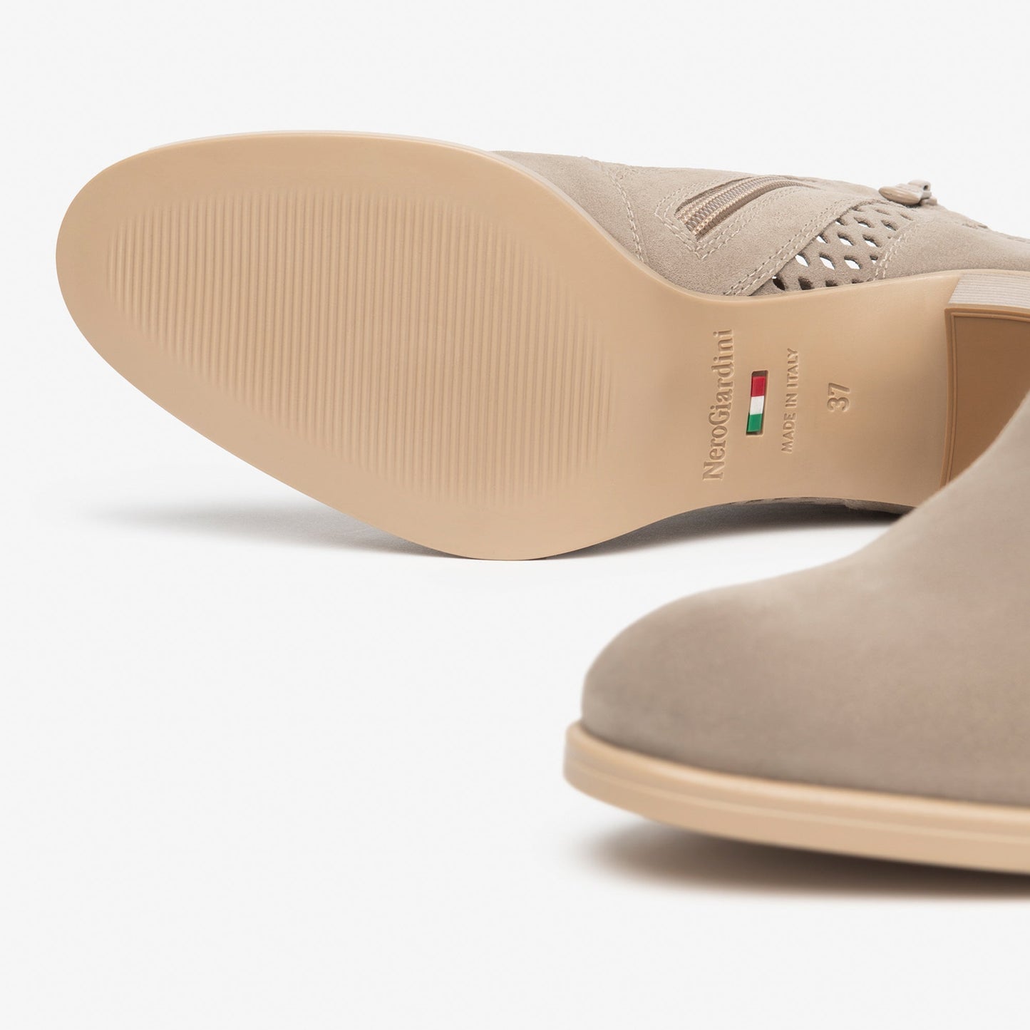 Ankle boots NeroGiardini woman beige suede leather