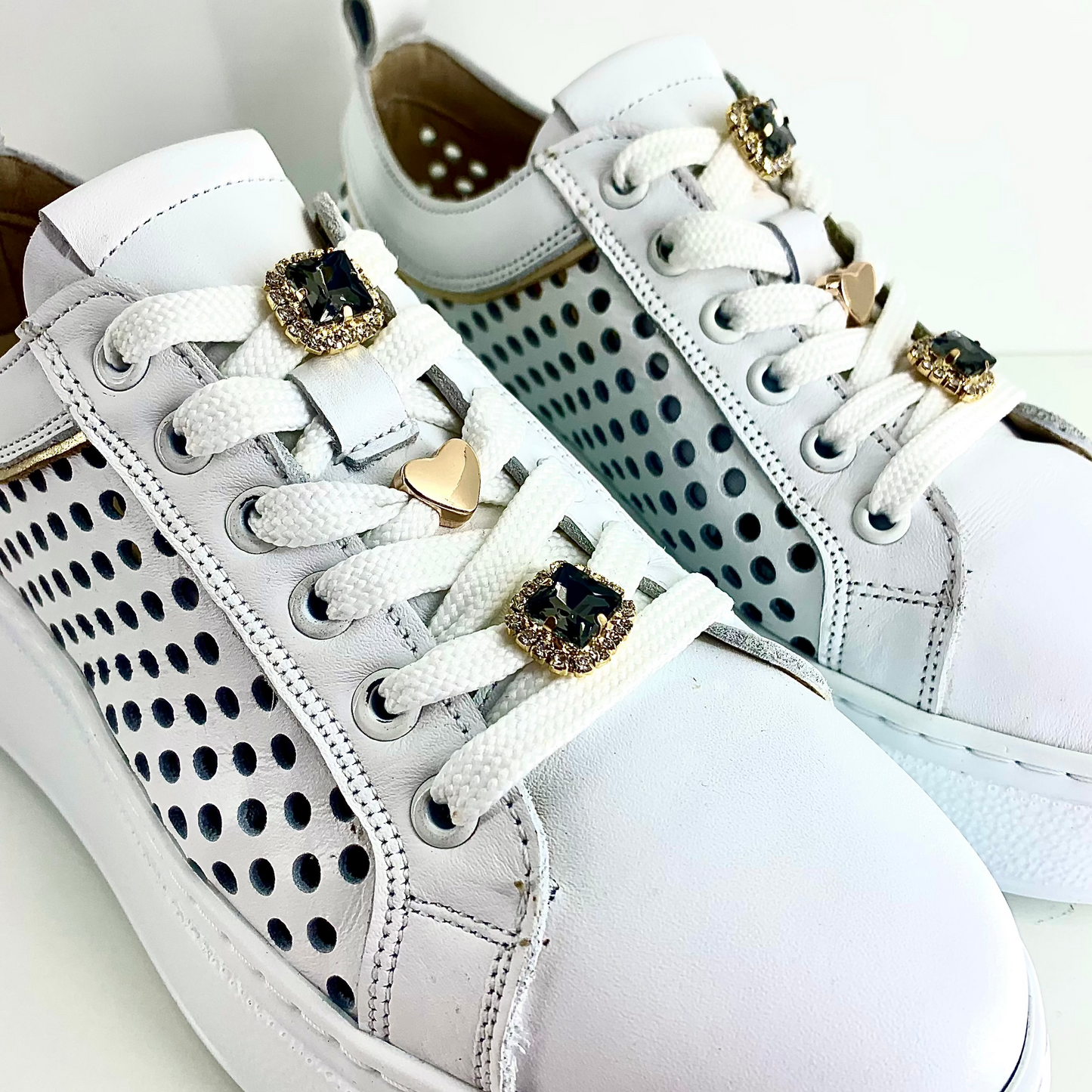 Sneakers Step donna pelle colore bianco inserti pietre