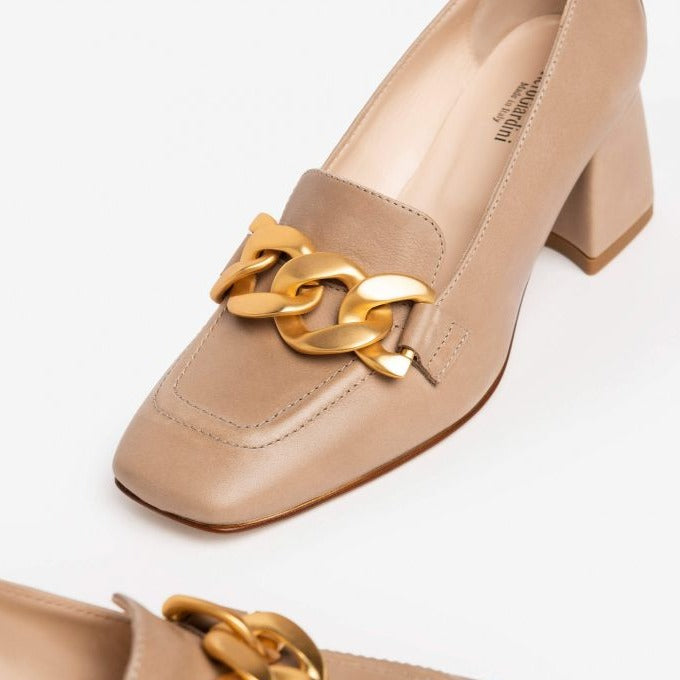 Mocassini NeroGiardini donna pelle colore beige tacco catena