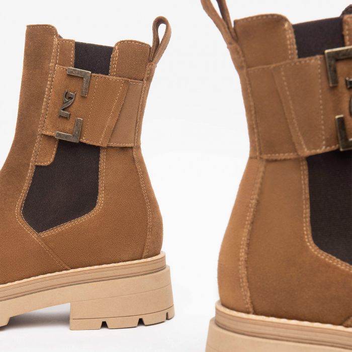 Chelsea boots NeroGiardini woman beige leather internal zip