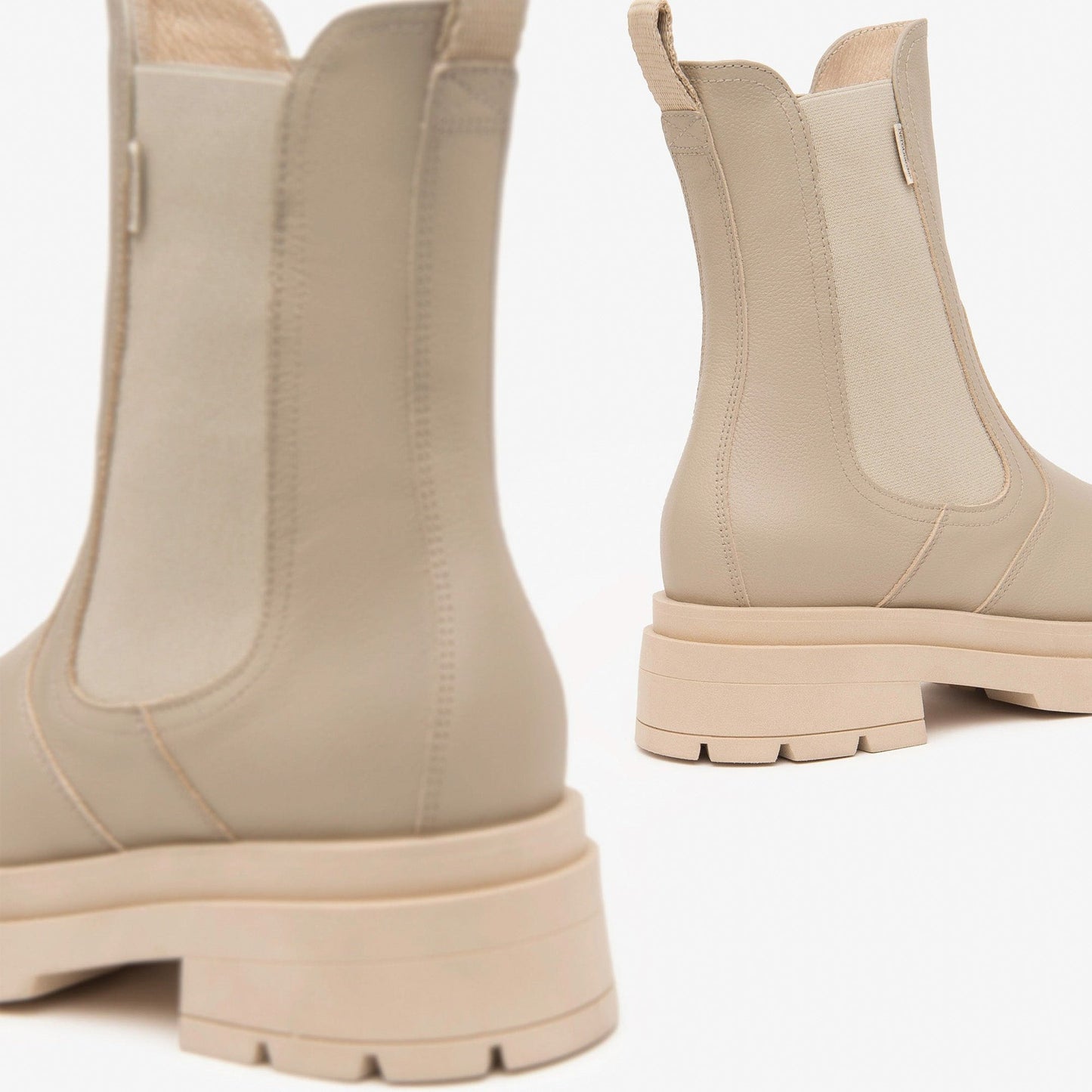 Chelsea boots NeroGiardini woman beige leather