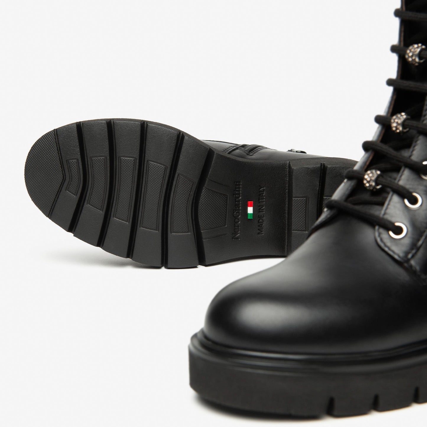 Anfibi NeroGiardini donna pelle nero tacco inserti