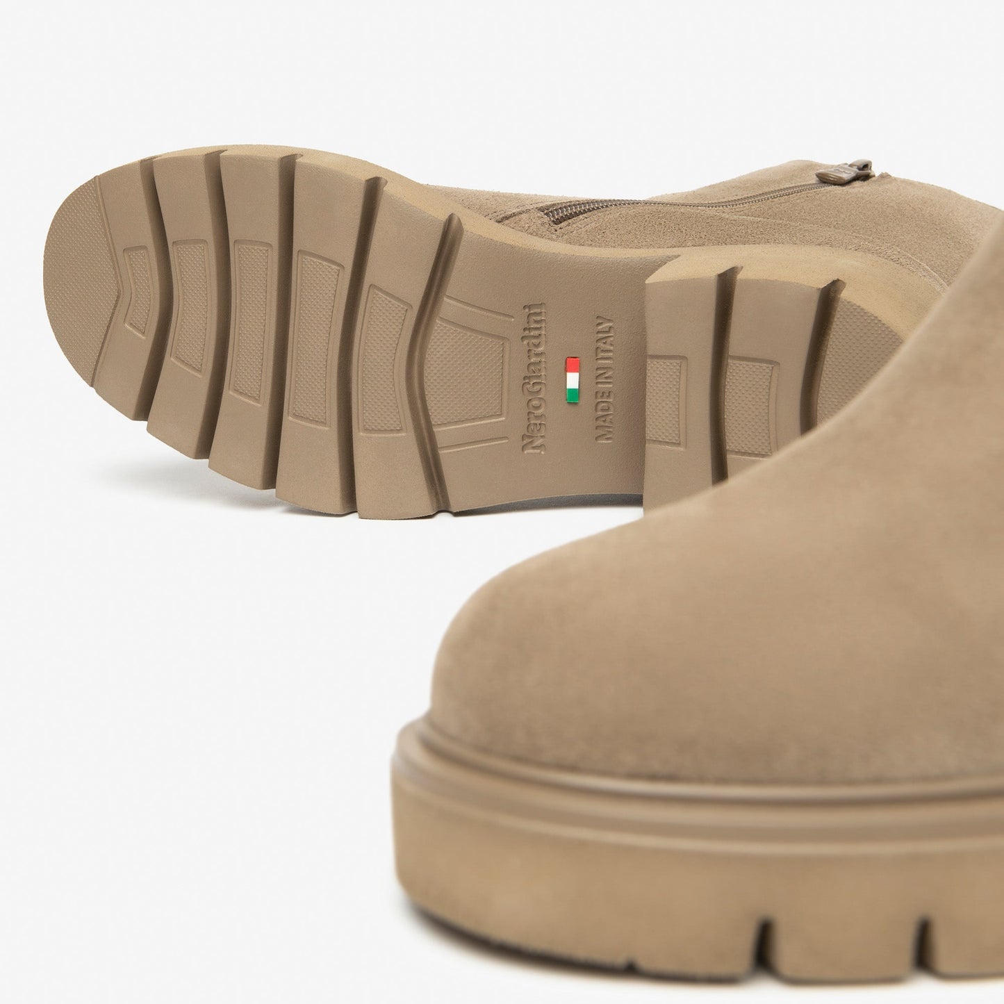 Stivaletti Chelsea NeroGiardini donna pelle camoscio argilla inserti