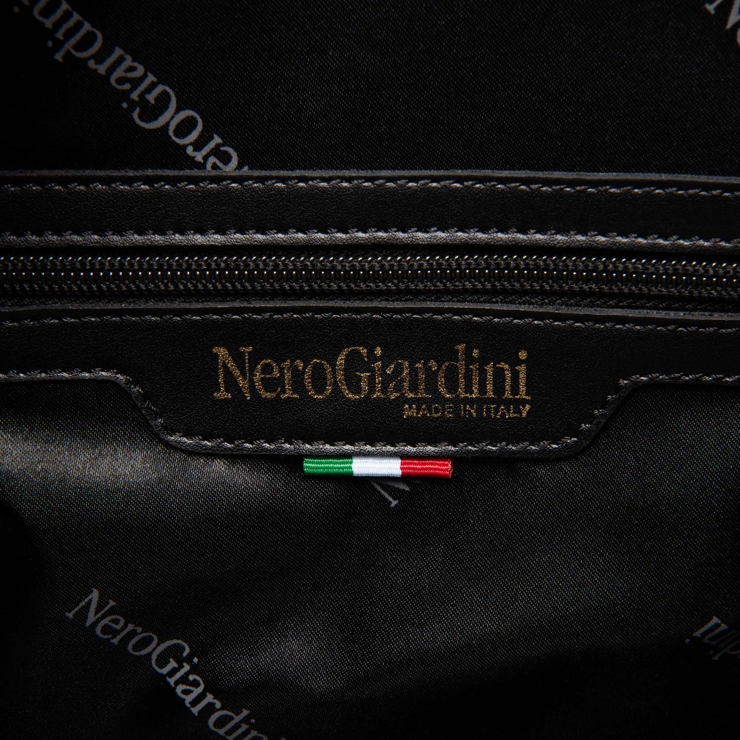 Borsa hobo NeroGiardini nero inserti maculato