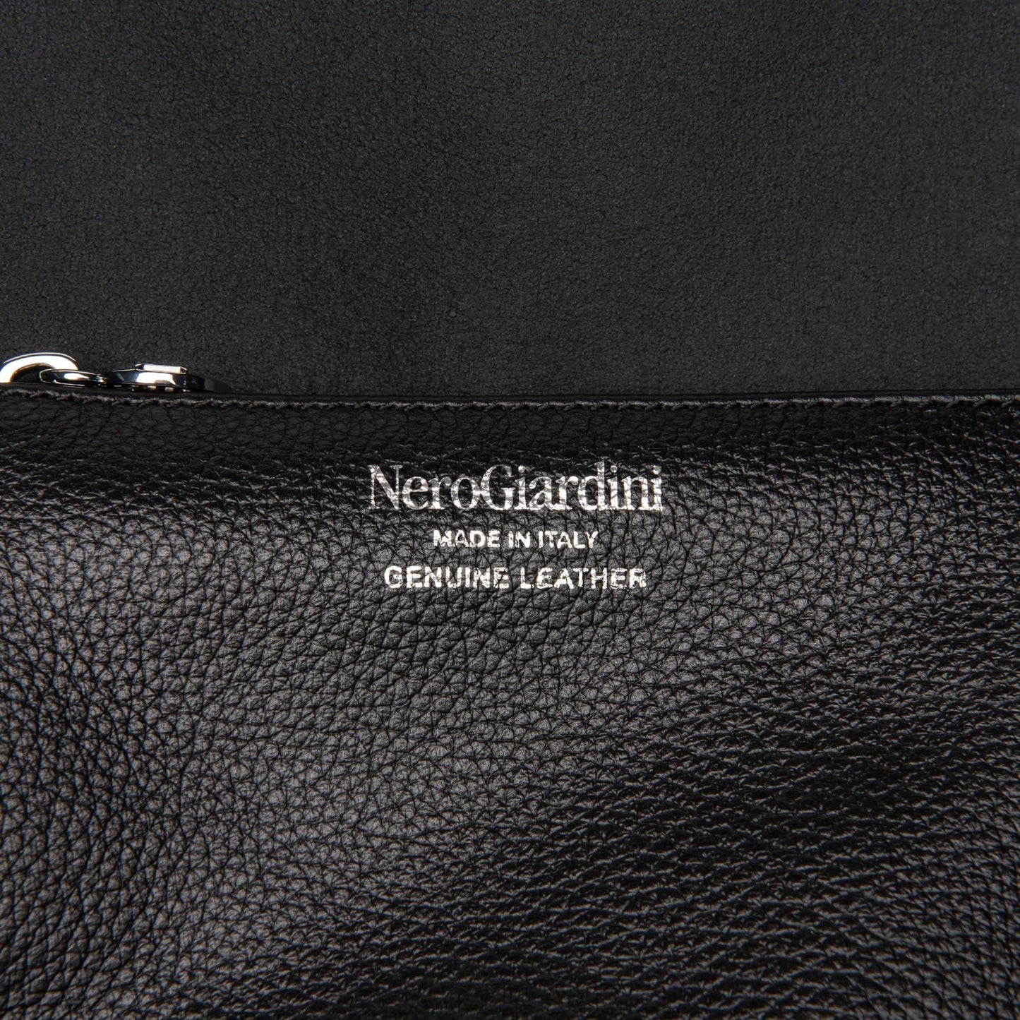 Large hobo bag NeroGiardini black leather