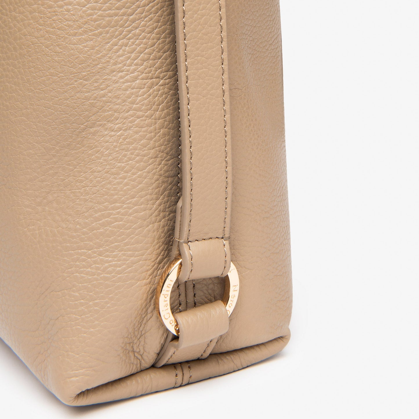 Large hobo bag NeroGiardini beige leather