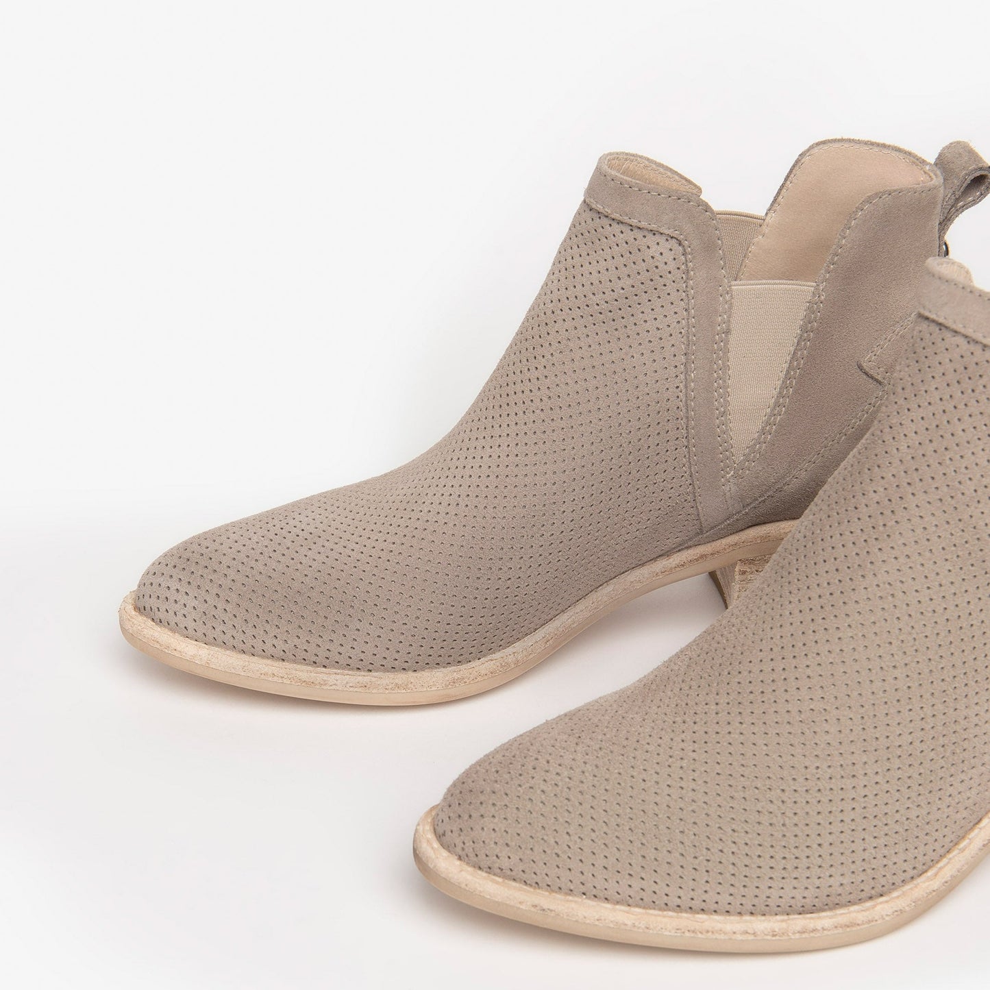Ankle boots NeroGiardini woman beige suede