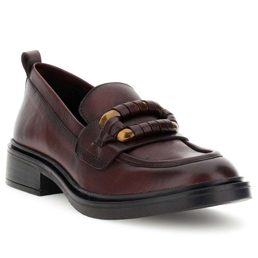Loafers CafèNoir woman burgundy leather buckle