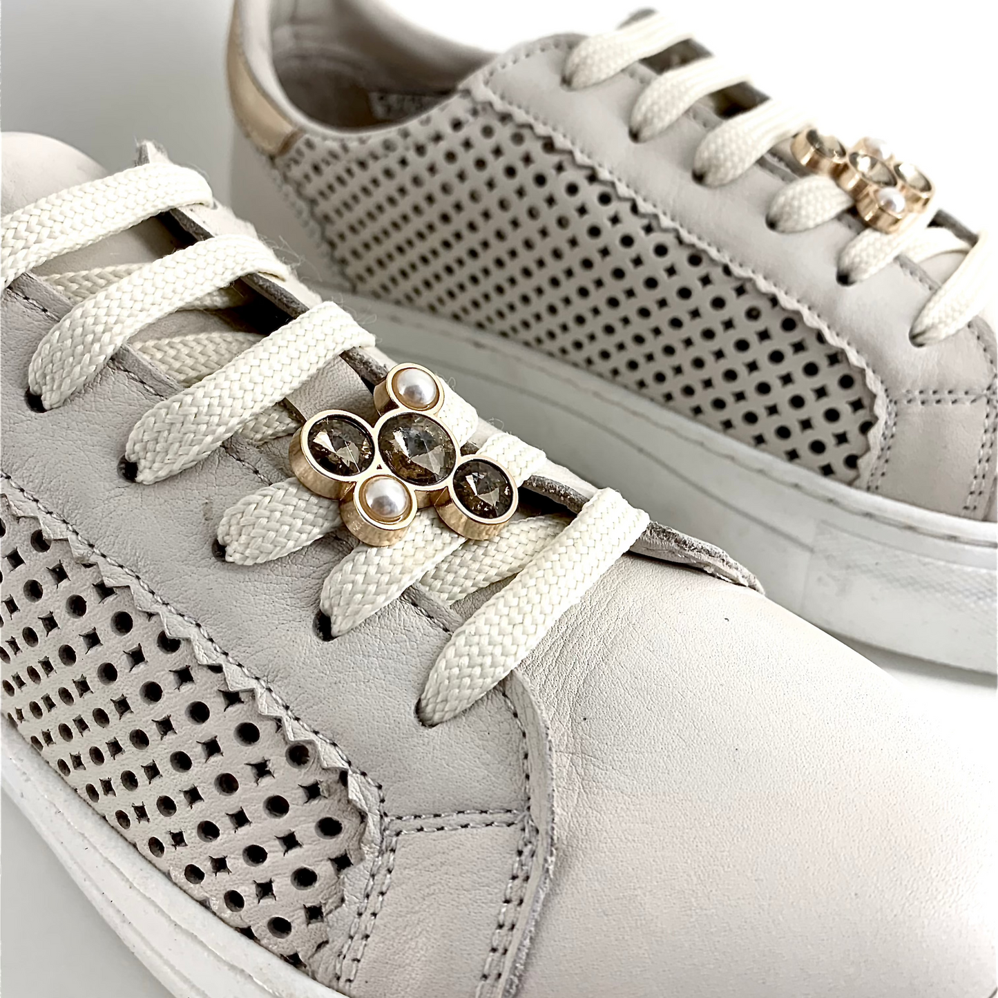 Sneakers Step donna pelle colore avorio inserti gioiello