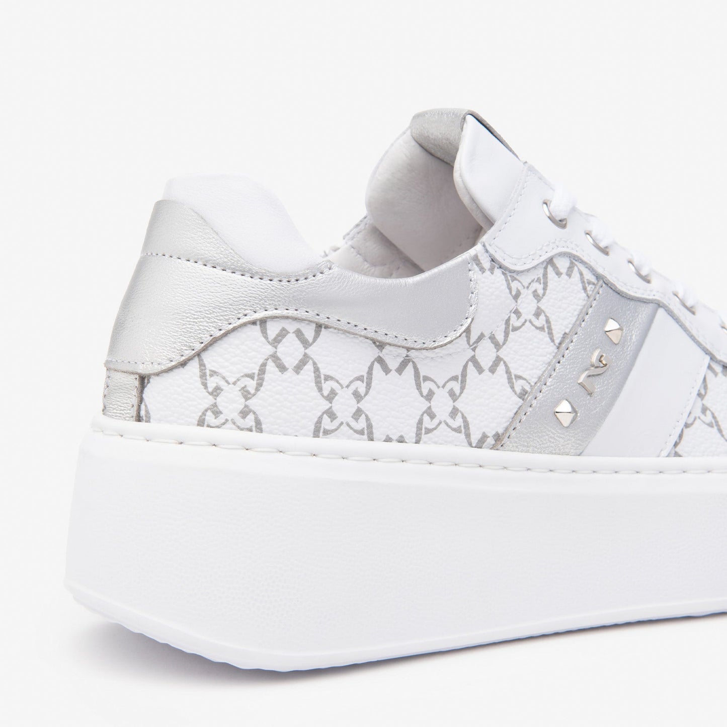 Sneakers NeroGiardini donna pelle bianco argento suola platform