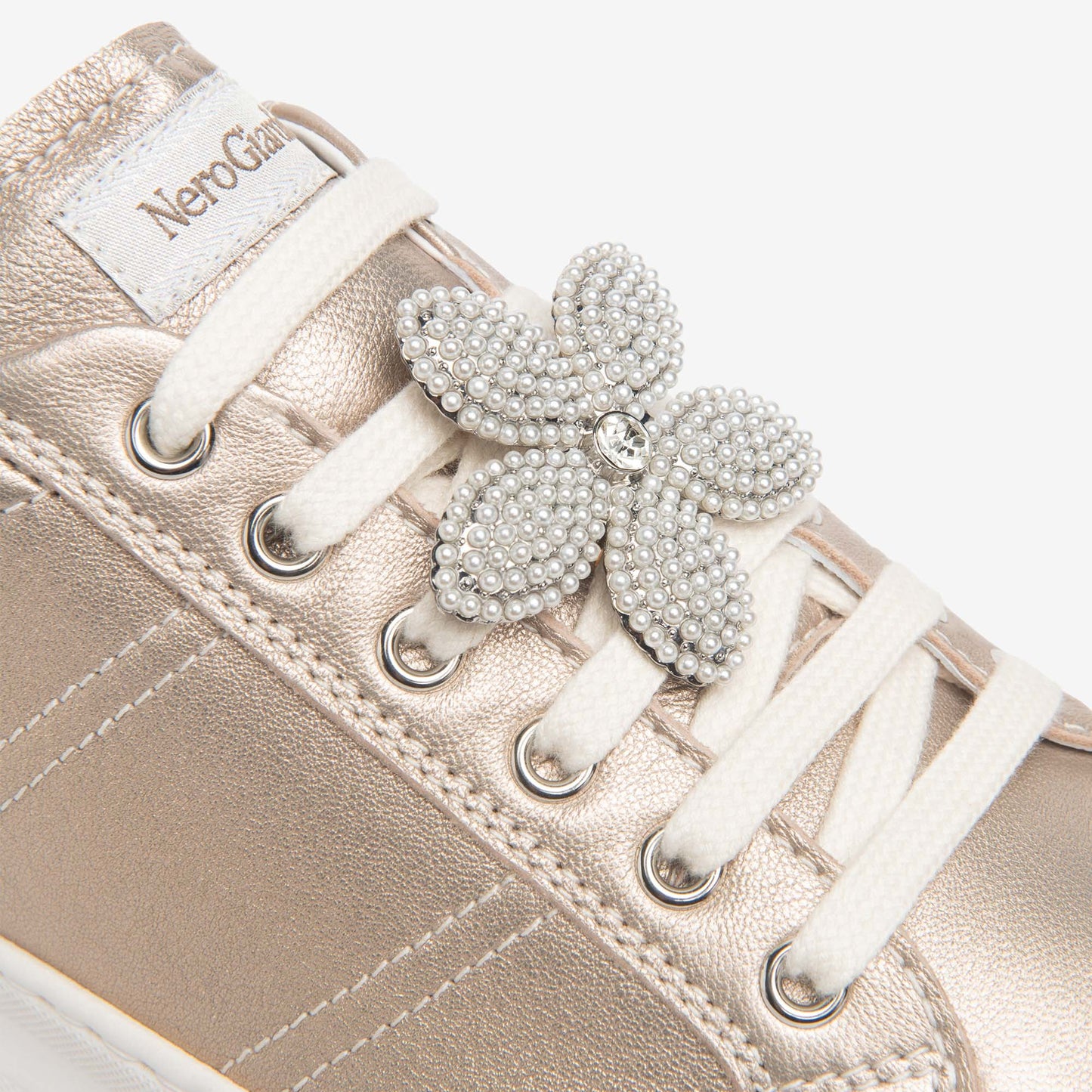 Sneakers NeroGiardini woman platinum leather flower inserts
