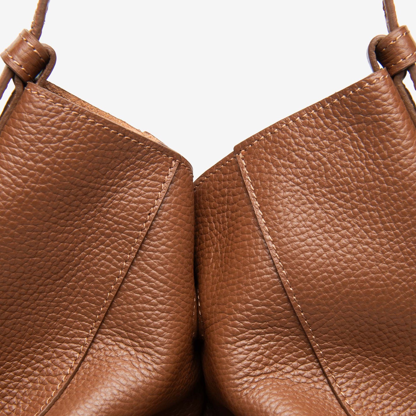 Borsa secchiello NeroGiardini pelle cuoio