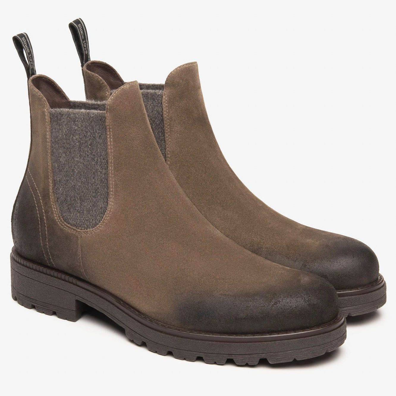 Chelsea boots NeroGiardini man beige suede