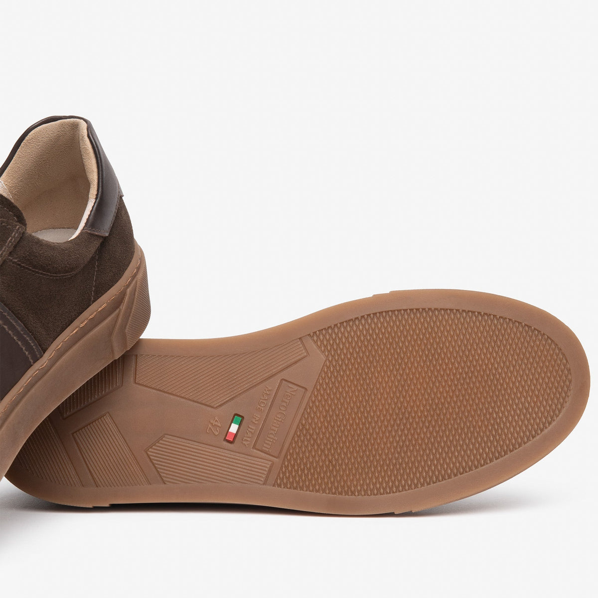 Sneakers NeroGiardini man brown suede insert
