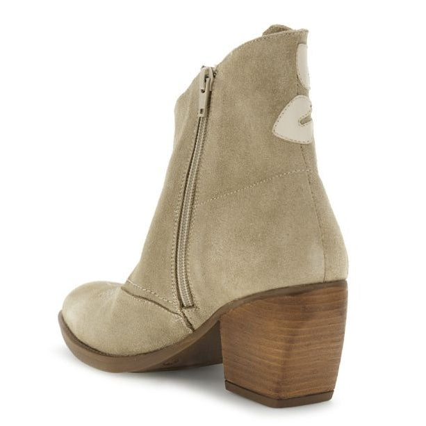 Stivaletti CafèNoir donna pelle scamosciata beige