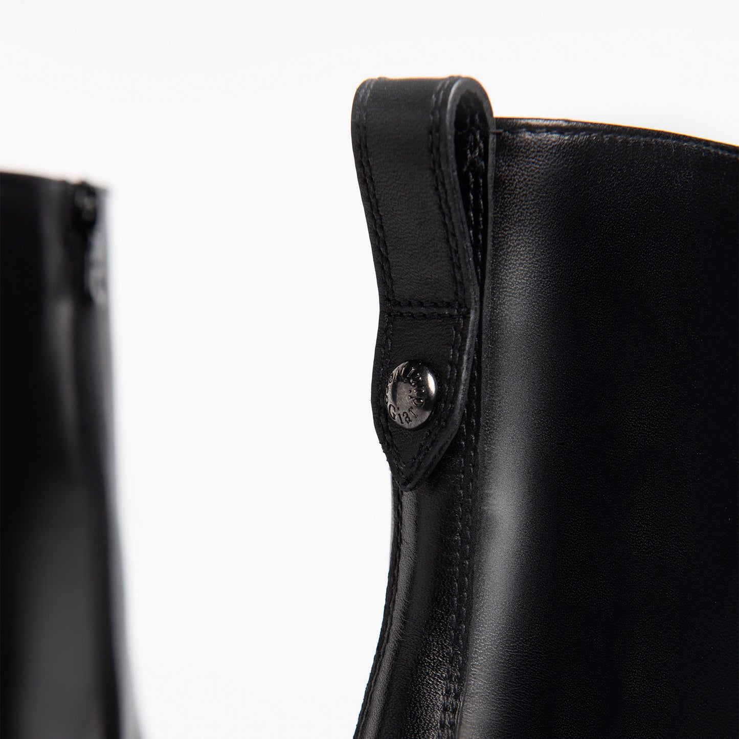 Ankle boots NeroGiardini woman black leather heel